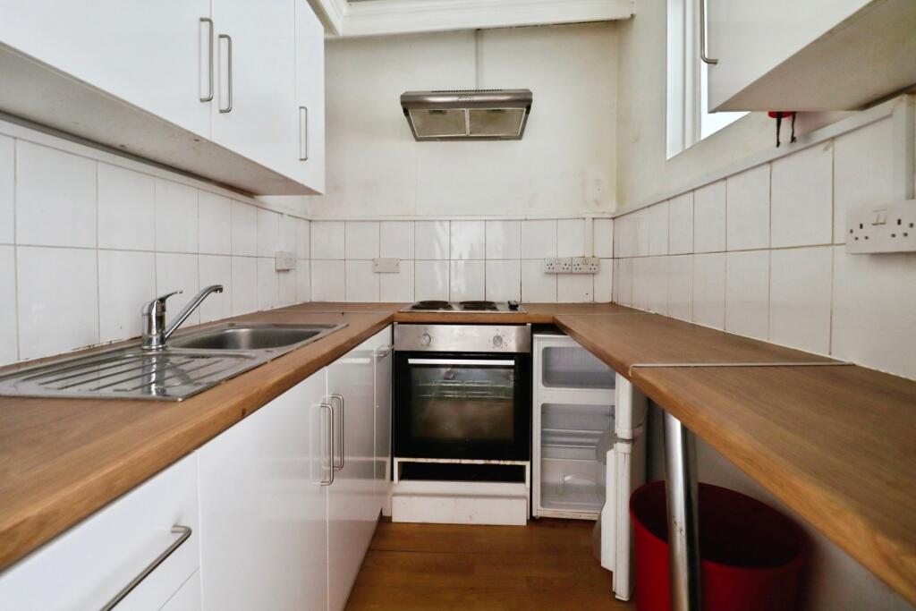 House in Cardiff - More