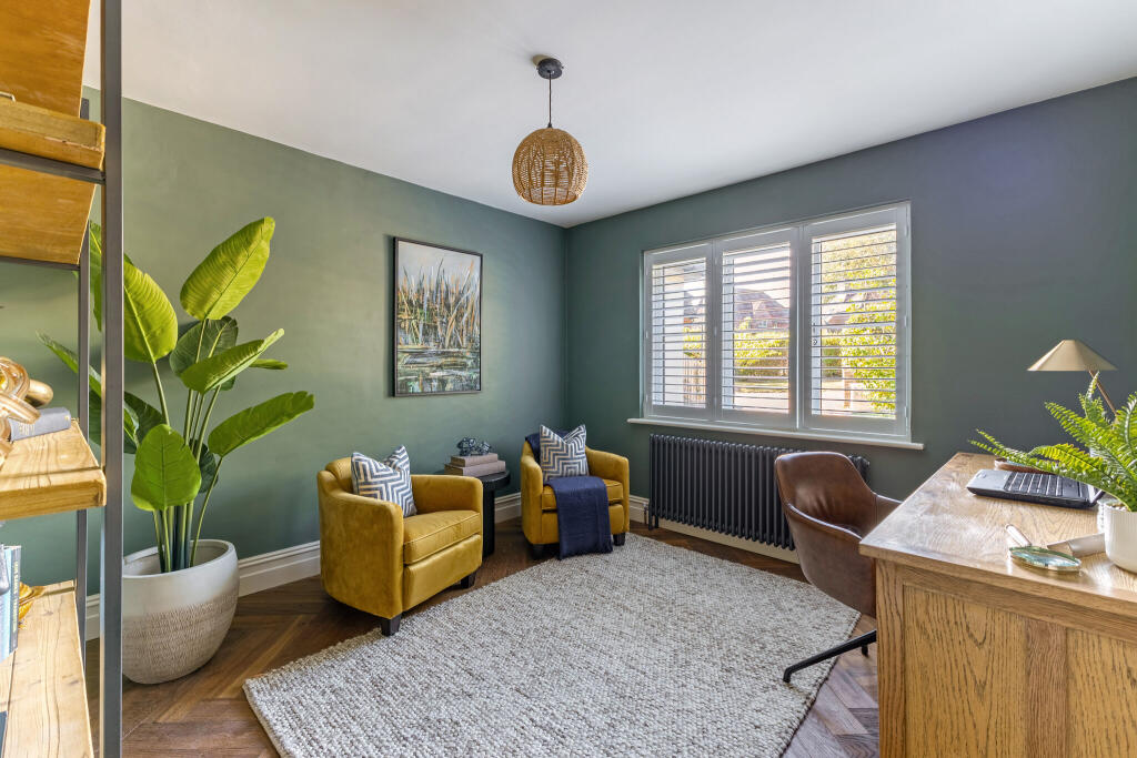 House in Redhill - View 5