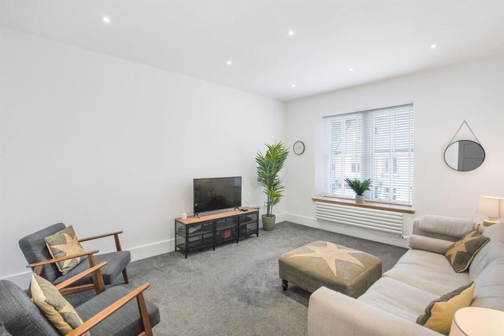 Apartment in Falkirk - View 5