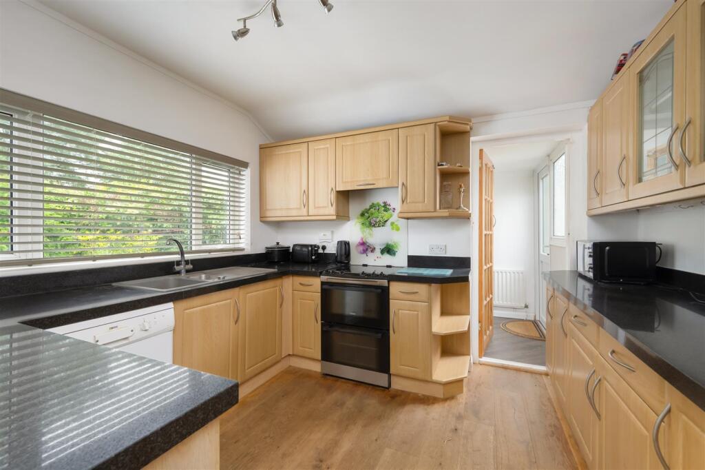 Queens Road, Tankerton, Whitstable - More