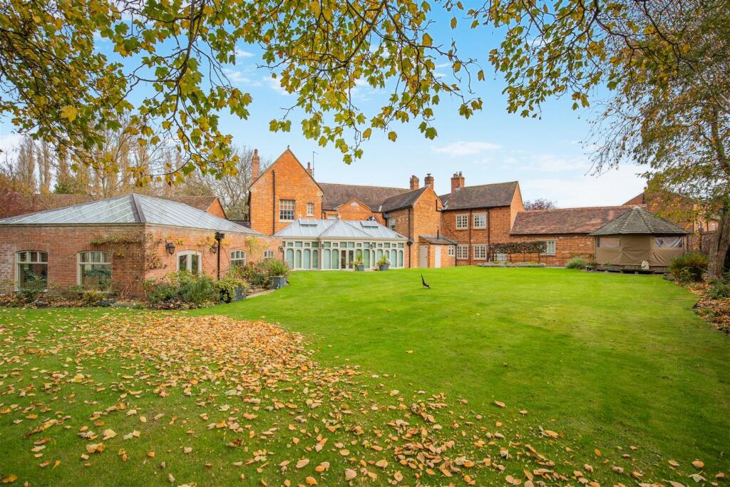 House in Milton Keynes - View 5