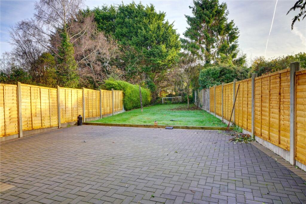 Stalls Farm Road, Droitwich, Worcestershire, WR9 - More