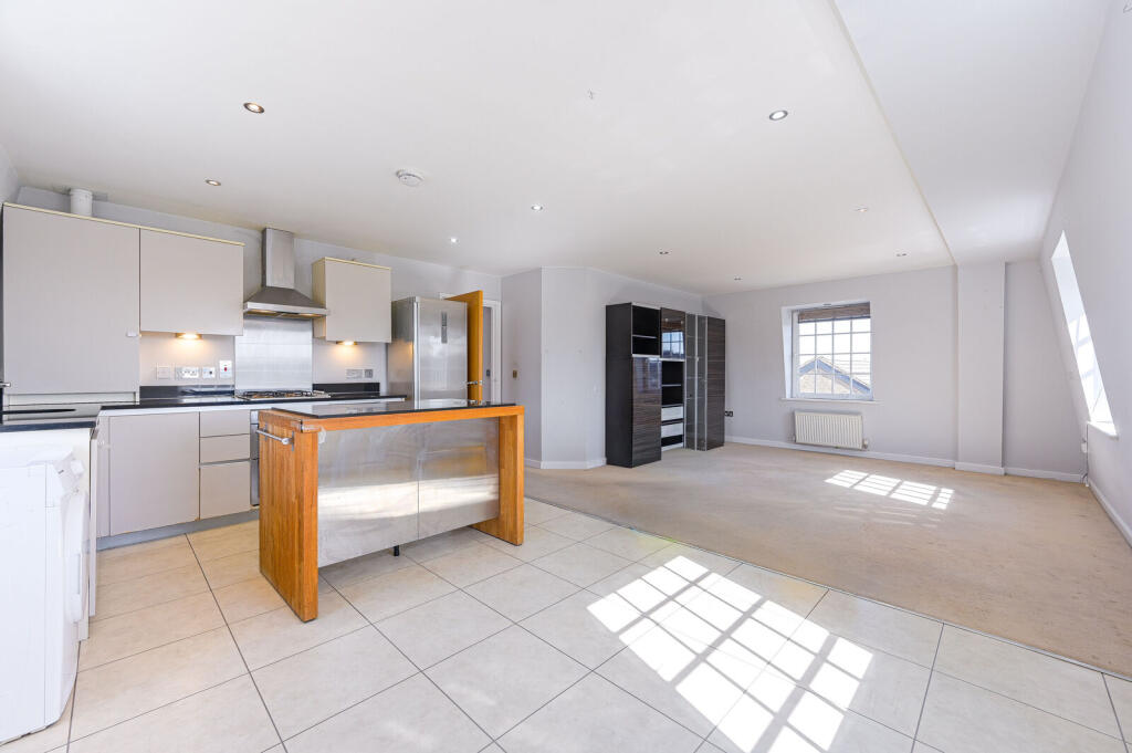 Apartment in London - View 4