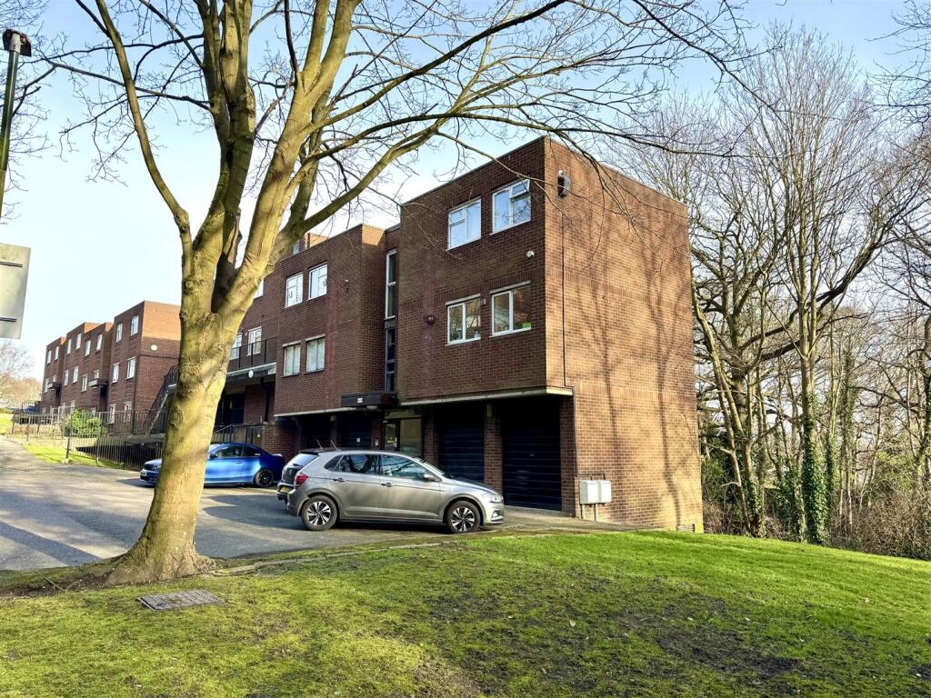 Main image of property: Gravel Hill Close, Bexleyheath