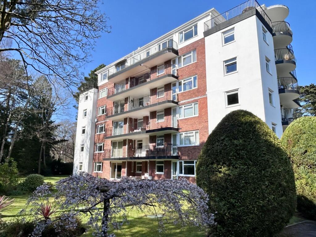 Main image of property: The Avenue, BRANKSOME PARK, BH13