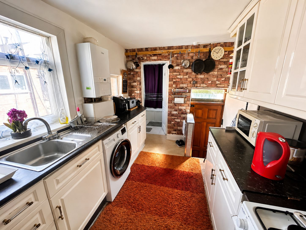 Westbourne Avenue, Gateshead, Tyne and Wear, NE8 4NQ - View 3