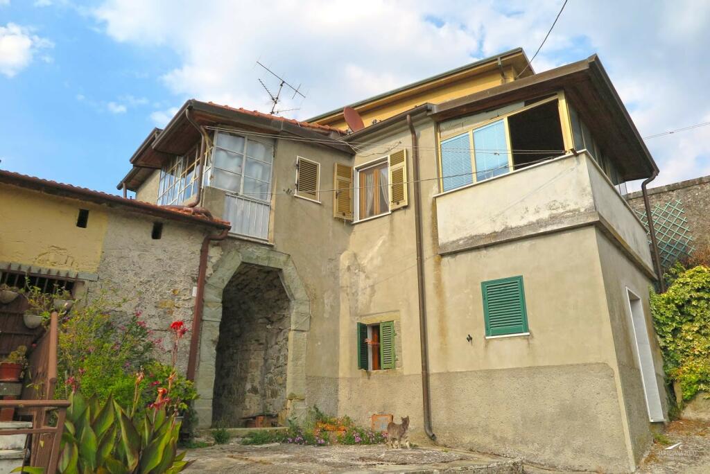 Main image of property: Tuscany, Lunigiana, Fivizzano