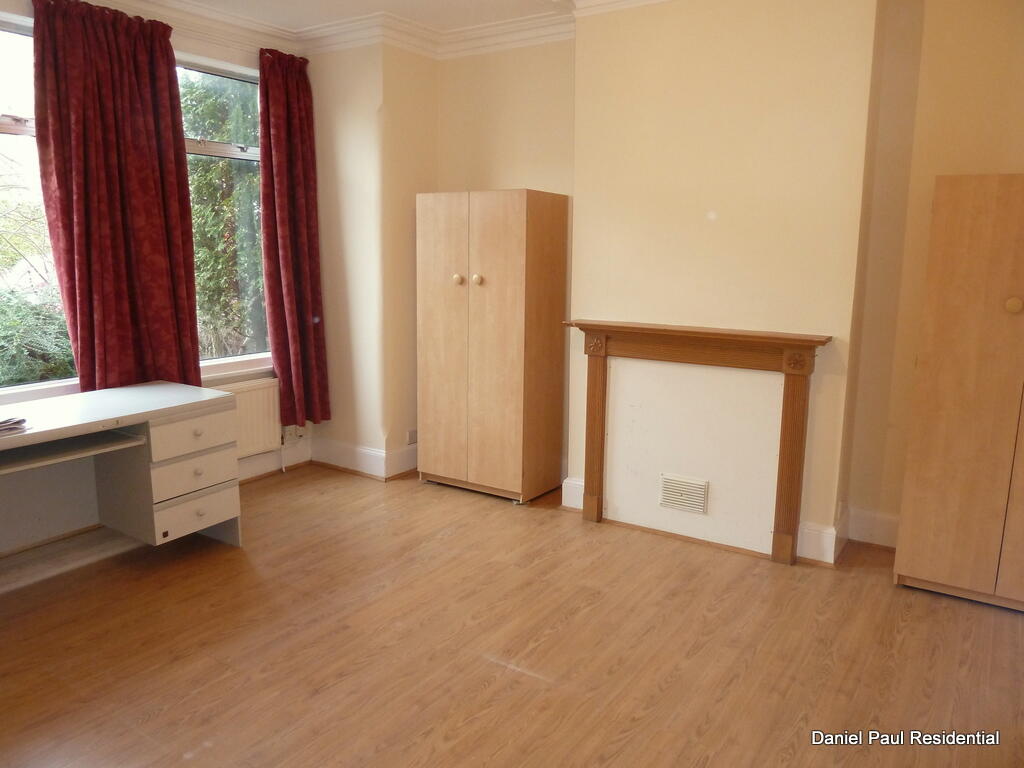 House in London - View 4