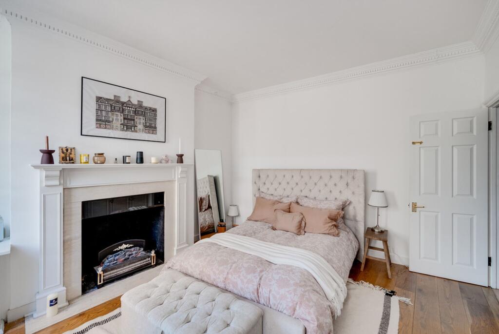 House in London - More