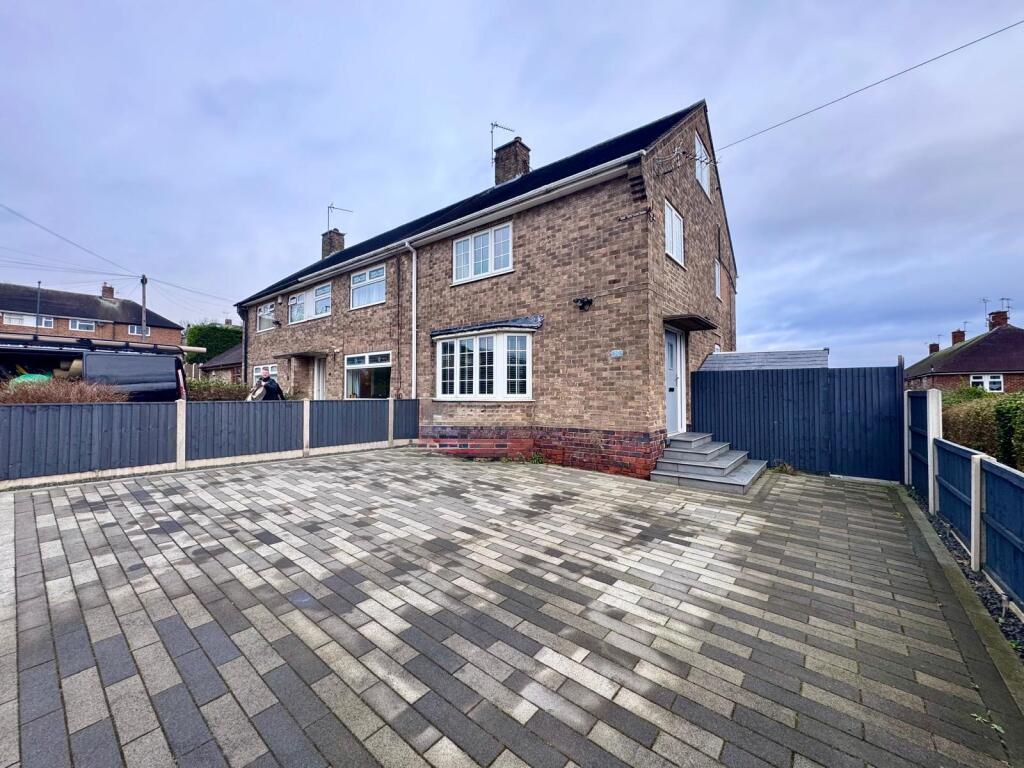 Main image of property: Pinewood Gardens, Clifton, NG11