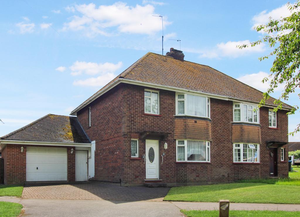 Main image of property: Larch Grove, Bletchley, Milton Keynes, Buckinghamshire, MK2 2LQ