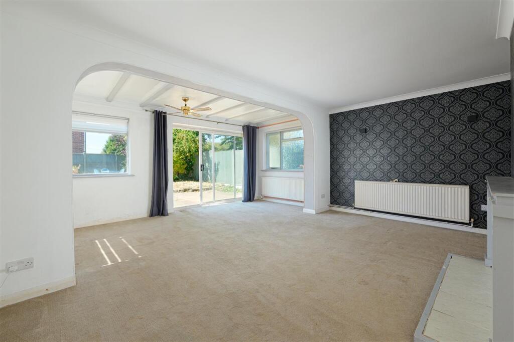 House in Canterbury - More