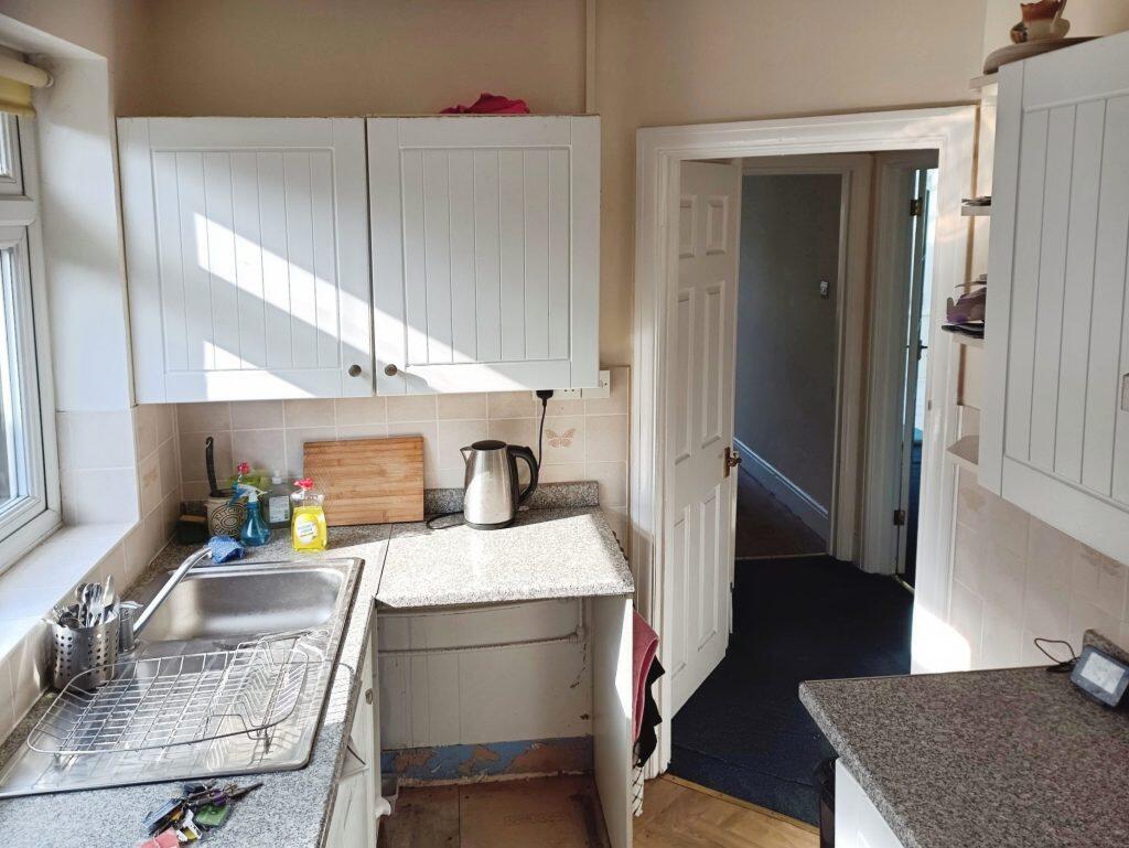 House in Wealden, Polegate - More