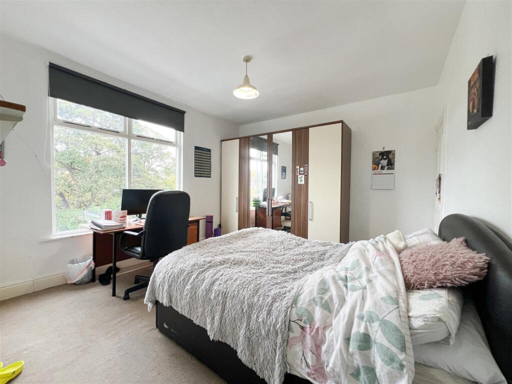 House in Sheffield, Sharrow Vale, Sharrow - View 3