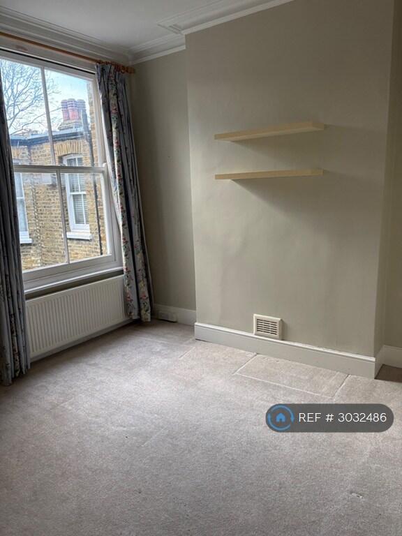 Apartment in London - View 3