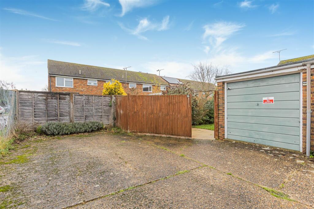 Additional image 20 of Harwood Close, Tewin, Welwyn