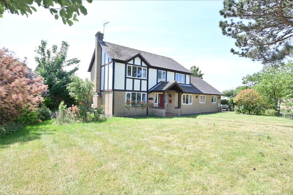 Main image of property: Main Road, Quadring, Spalding, Lincolnshire, PE11