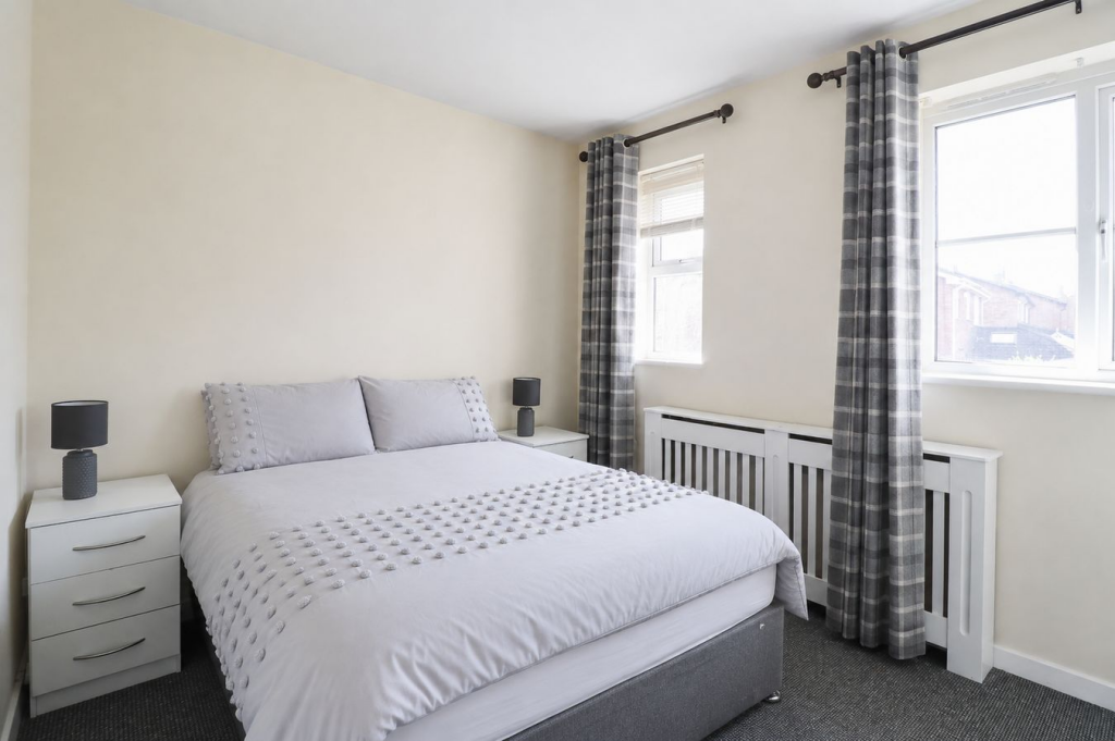 Apartment in Northampton, West Northamptonshire - View 5