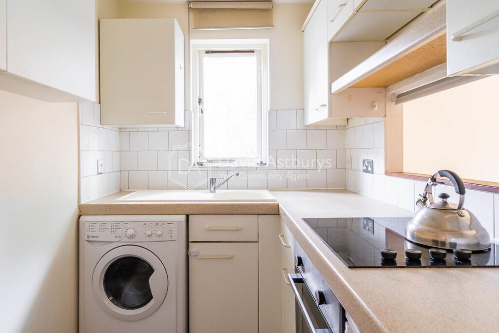 1 bedroom ground floor flat for rent