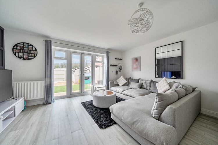 Worcester Street, Aylesbury, Buckinghamshire, HP18 photo 4