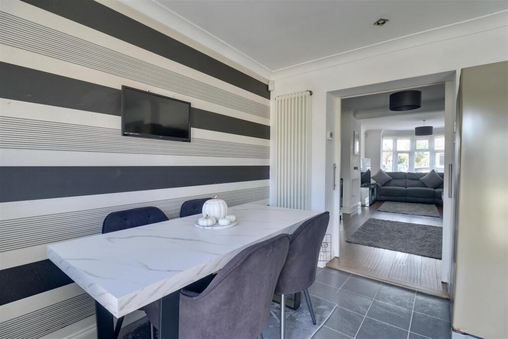 House in Portsmouth - View 5