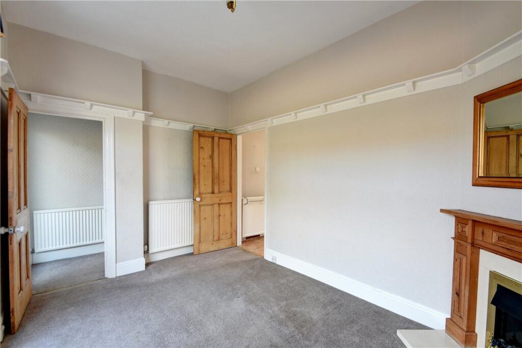 House in Leeds, Collingham - View 5