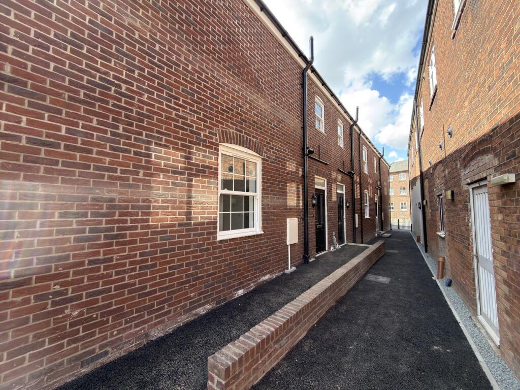 Main image of property: Esrun Court, , King's Lynn, PE30
