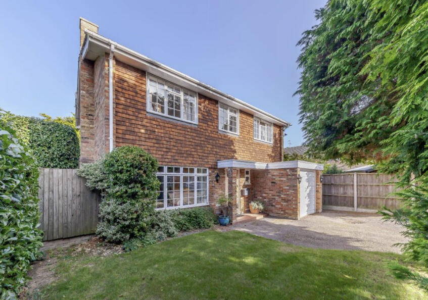 Main image of property: Denham Walk, Chalfont St. Peter, Gerrards Cross