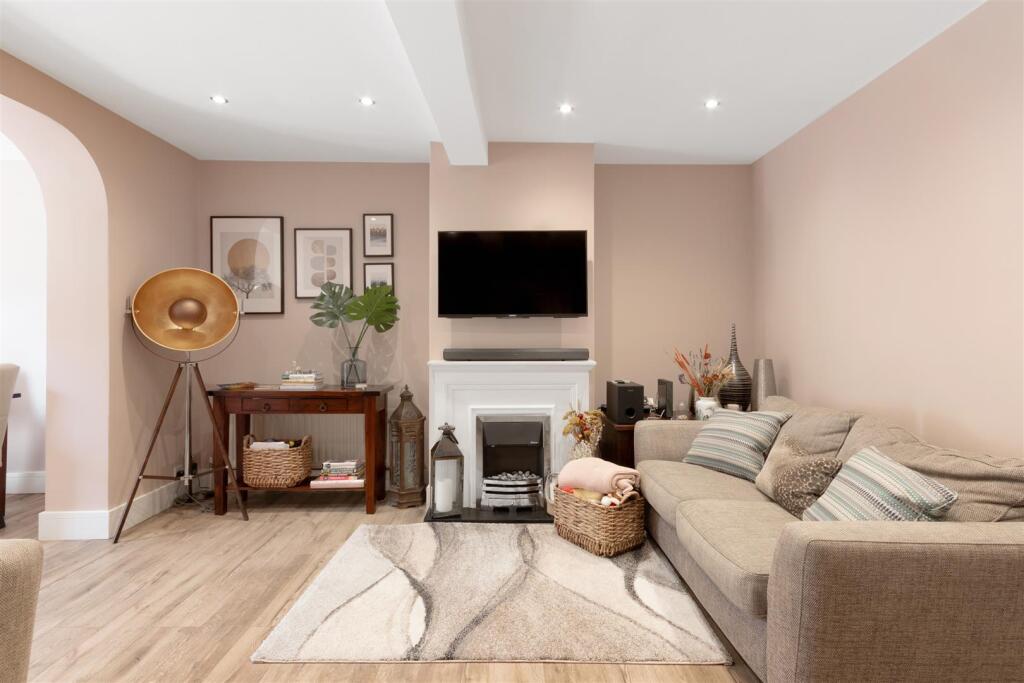 House in London - More