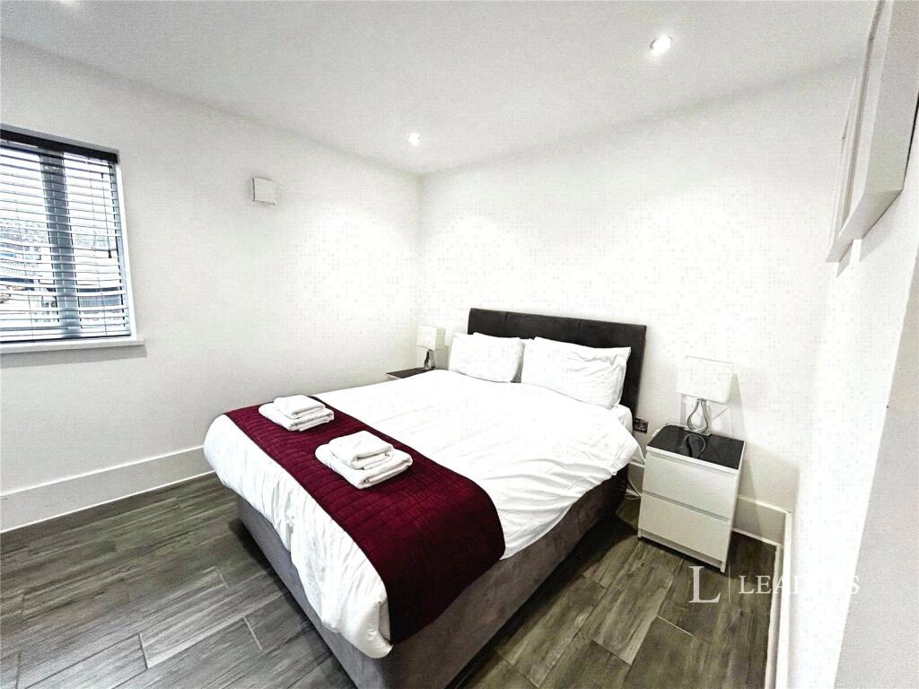 Apartment in Brighton - View 5