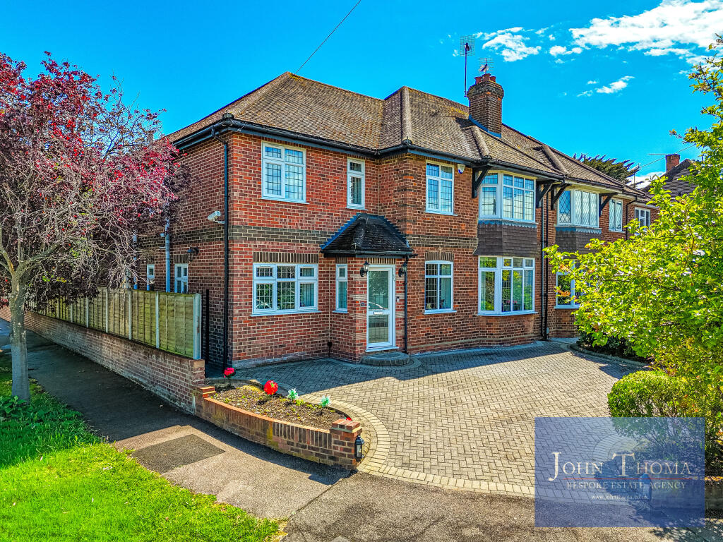 Main image of property: Mount Pleasant Road, Chigwell, Essex