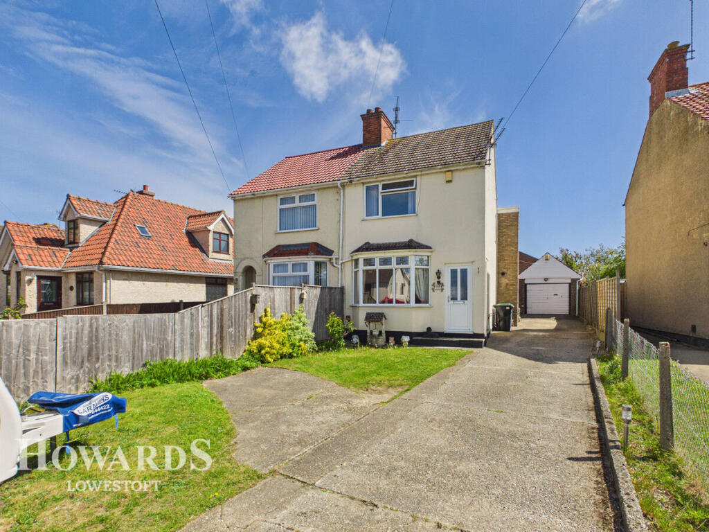 Beccles Road, Carlton Colville