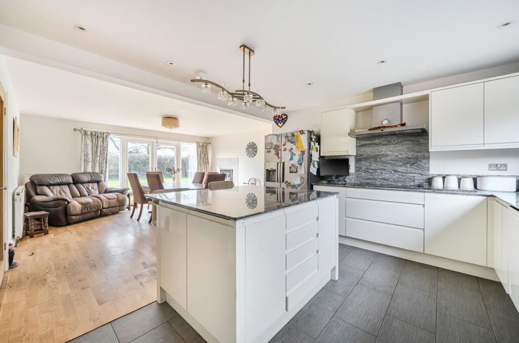 Mill Lane, Sherfield English, Romsey, Hampshire, SO51 photo 4