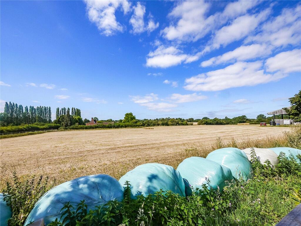 House in Epping Forest, Fyfield - View 5