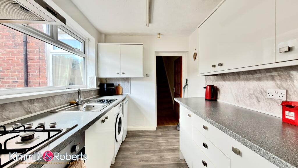 House in Sunderland, Peat Carr Estate, Hetton - More