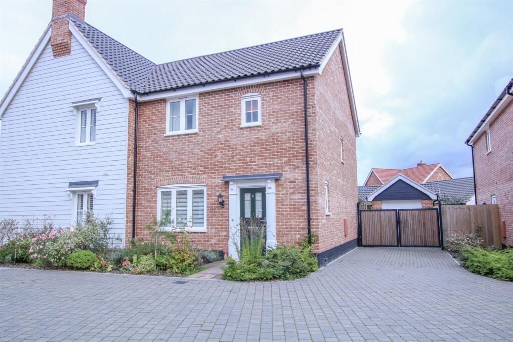 Main image of property: Darsham