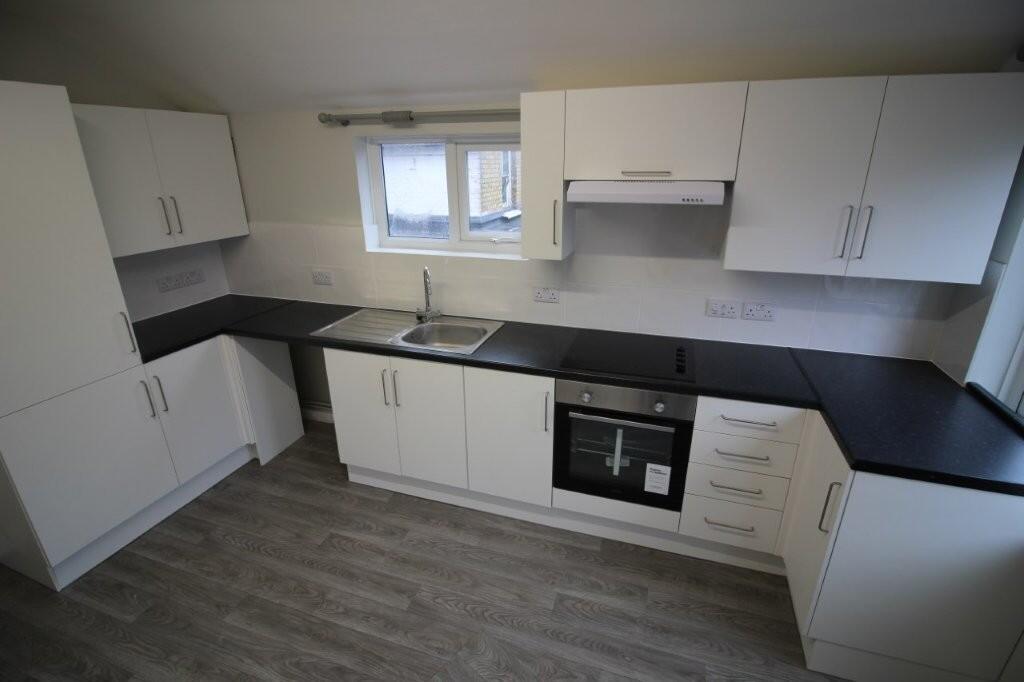 Main image of property: 119 Castle Road, Bedford, Bedfordshire, MK40