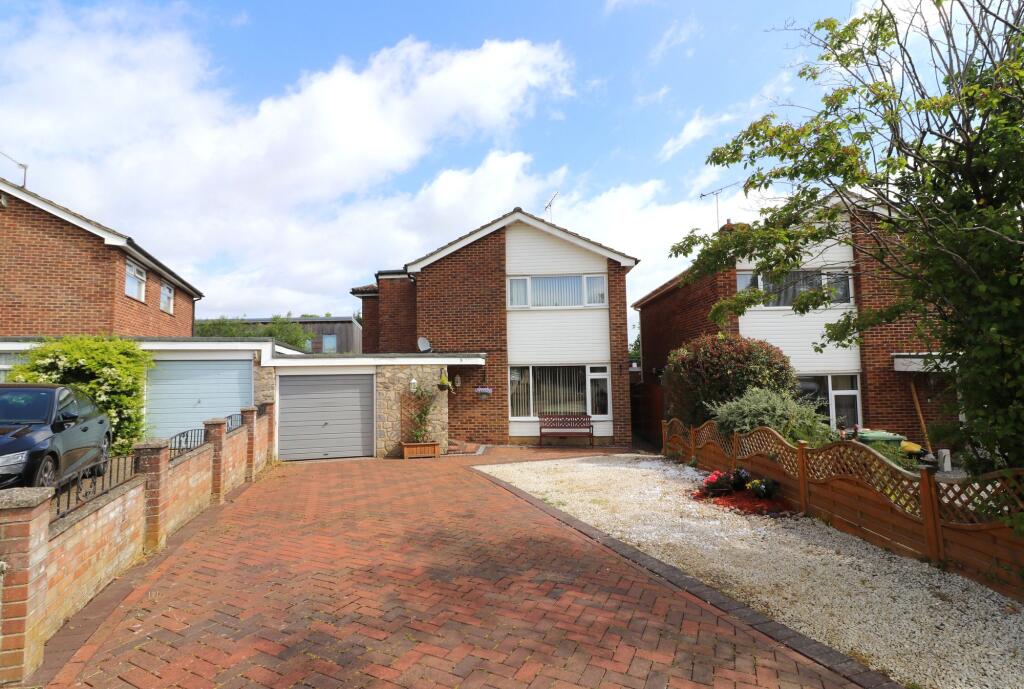 Main image of property: Bergen Crescent, Hedge End, SO30