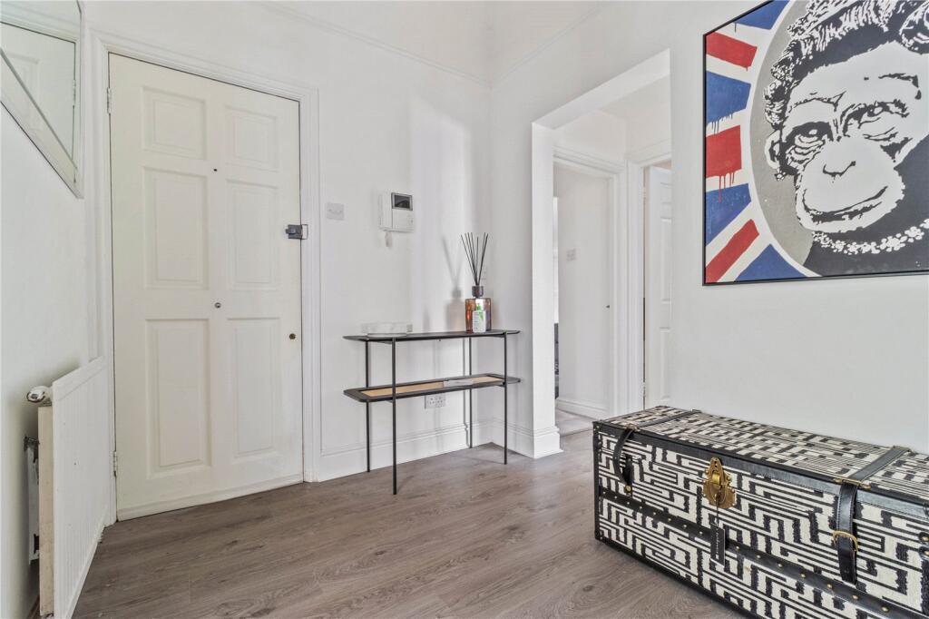 Apartment in Trafford, Greater Manchester - View 5