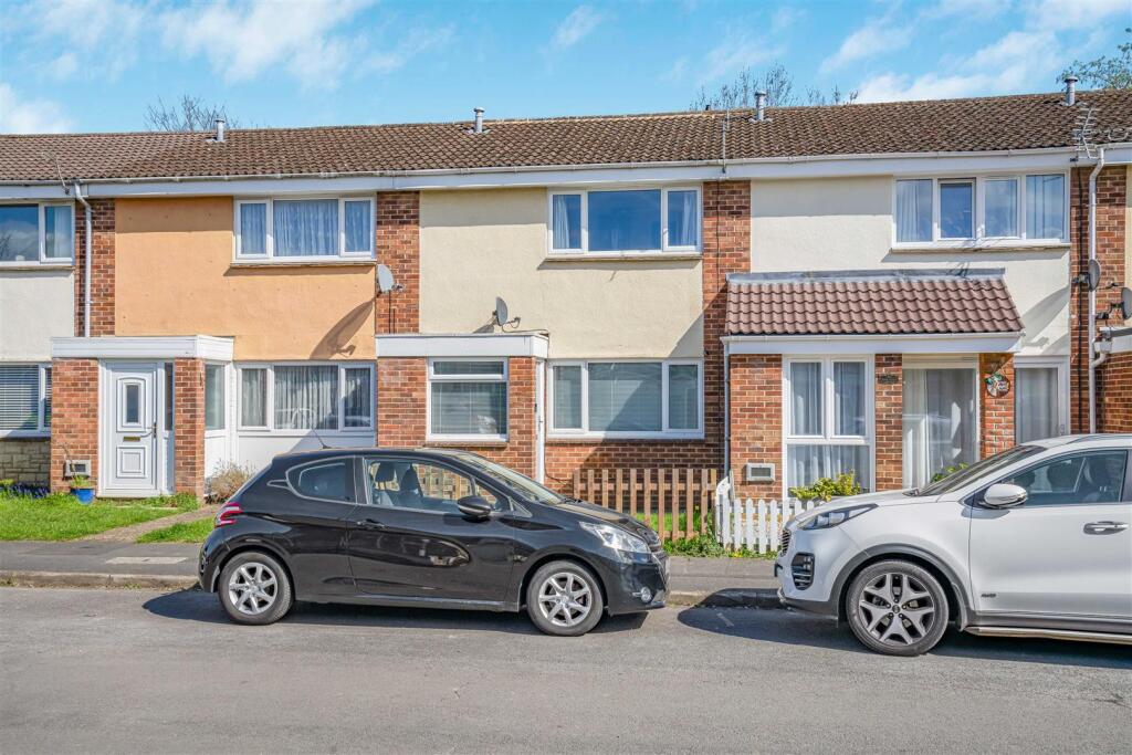 Main image of property: Lancaster Close, Bicester