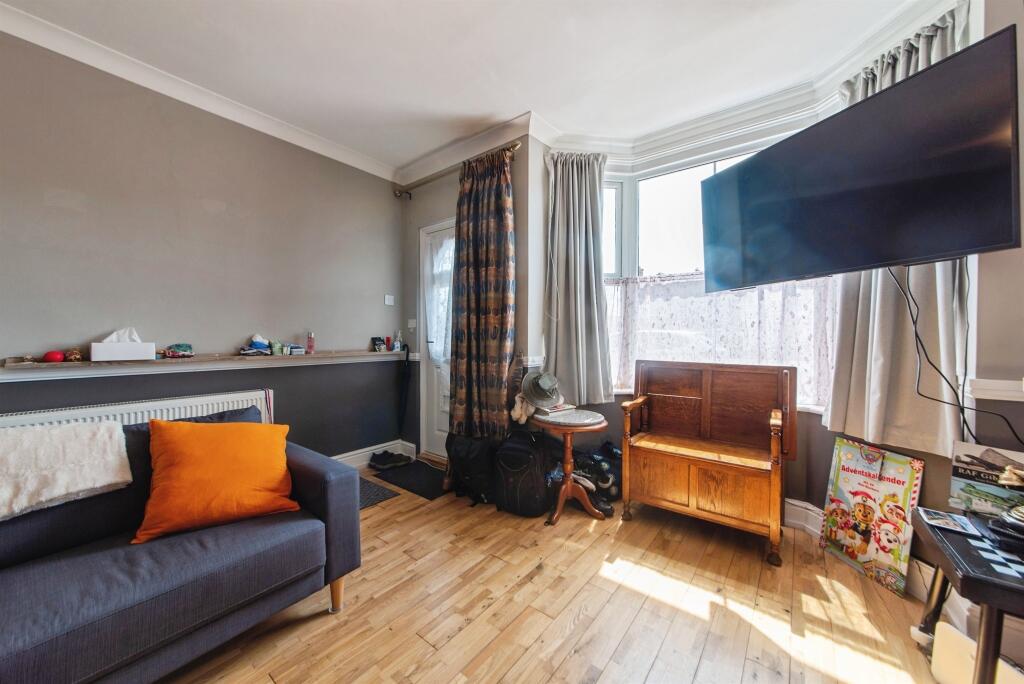 House in North Kesteven, Sleaford - View 2