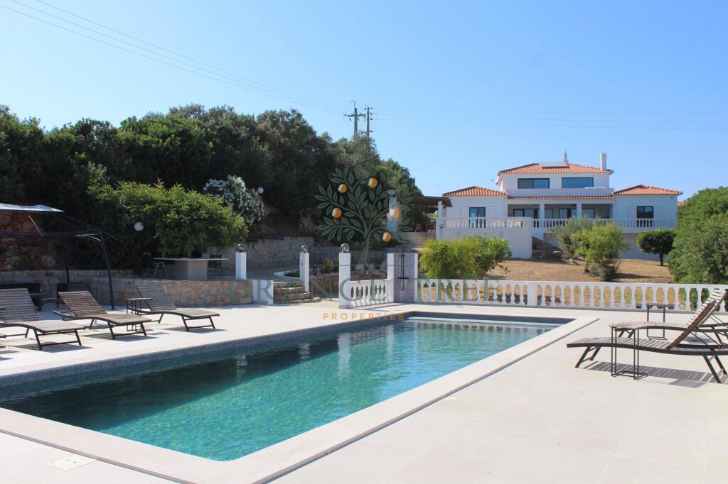 Main image of property: Algarve, Moncarapacho