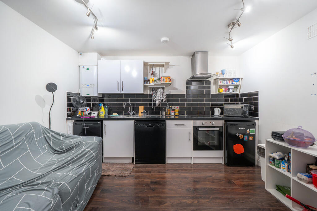 Apartment in London, Stockwell Park, Stockwell - More