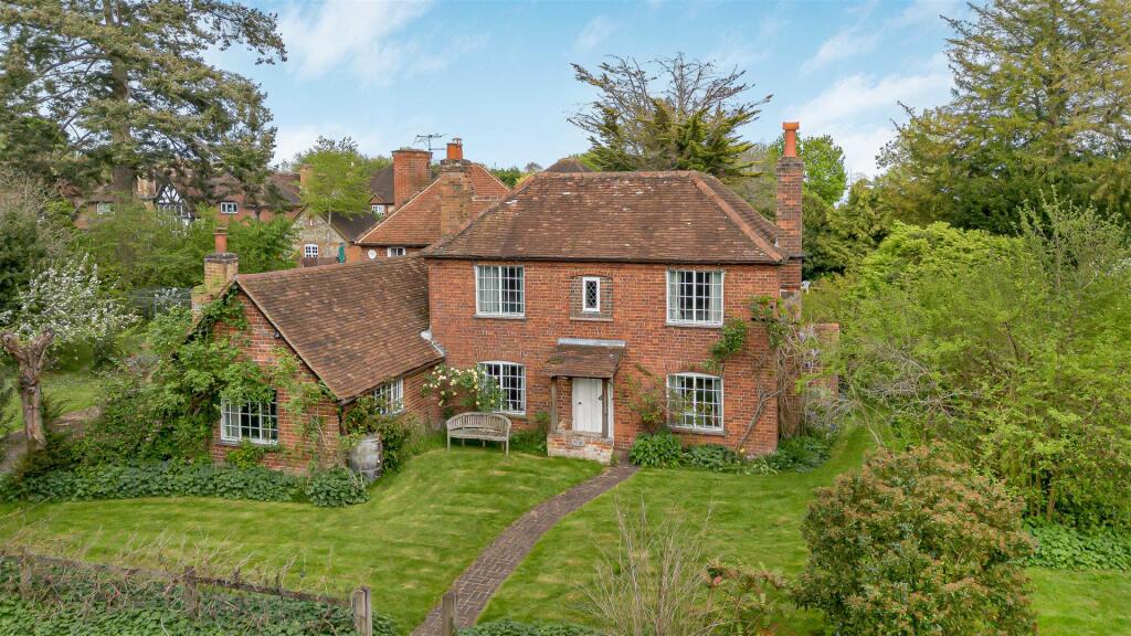 Main image of property: Camley Park Drive, Pinkney's, Maidenhead, SL6