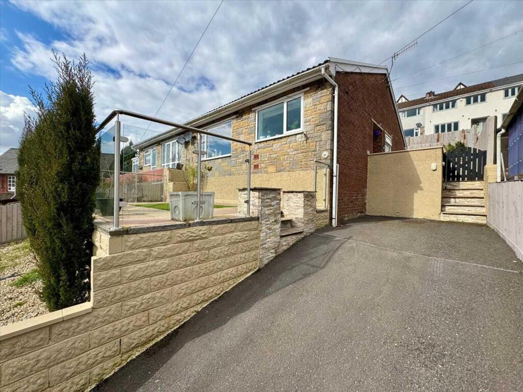 House in Llwyncelyn, Porth - View 2