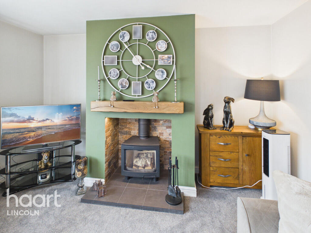 House in West Lindsey, Sudbrooke CP - View 5
