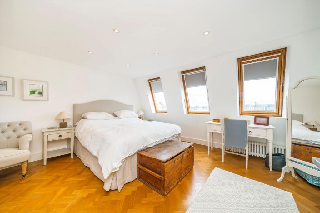 House in London - More