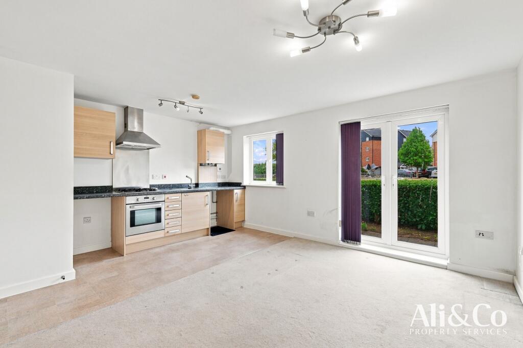 Apartment in Purfleet-on-Thames, Essex - View 5