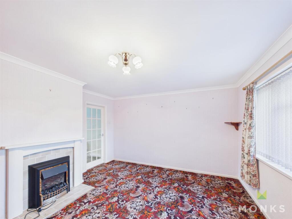 Glebelands, Shawbury, Shrewsbury photo 3