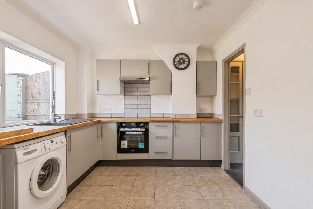 House in Taunton, Lambrook - View 5